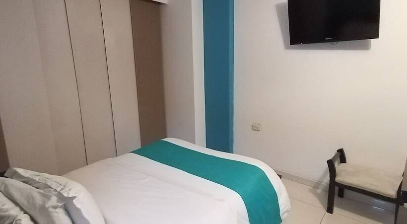 ホテル Centenario Plaza