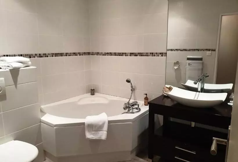 Hotelli Hostellerie Belle Rive