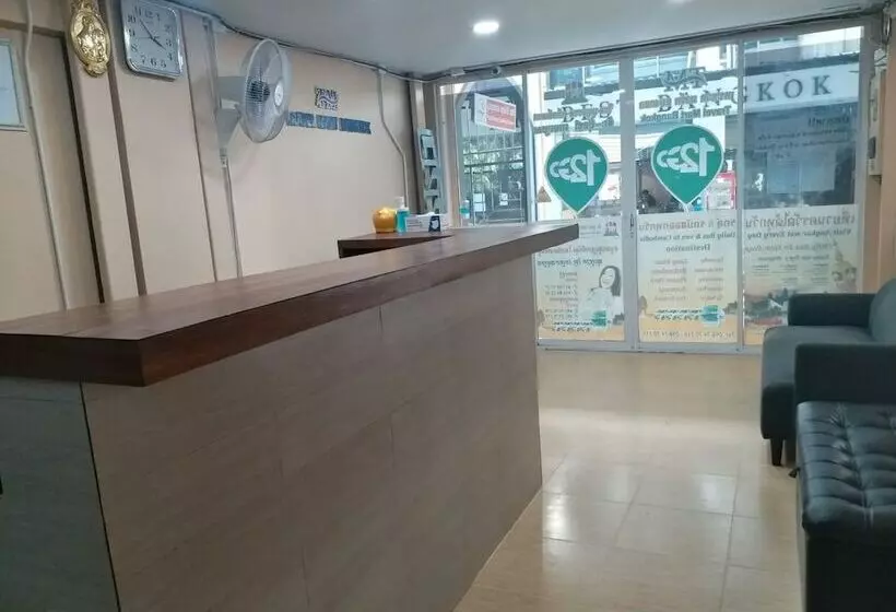 هتل Pratunam Family House