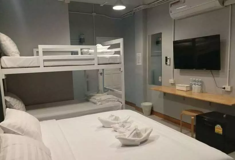 هتل Pratunam Family House