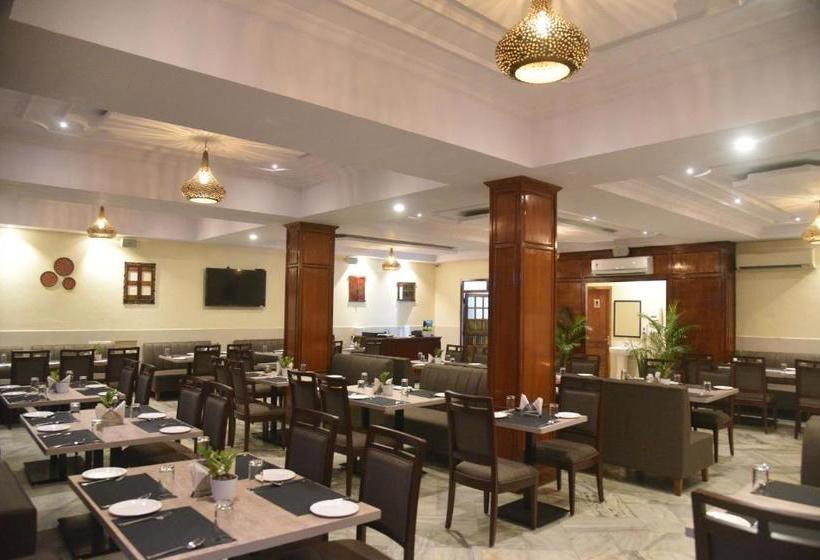 فندق Vijaya Residency