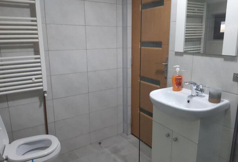 بنسيون Casa Elena