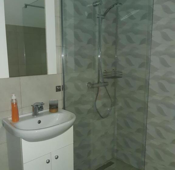 بنسيون Casa Elena