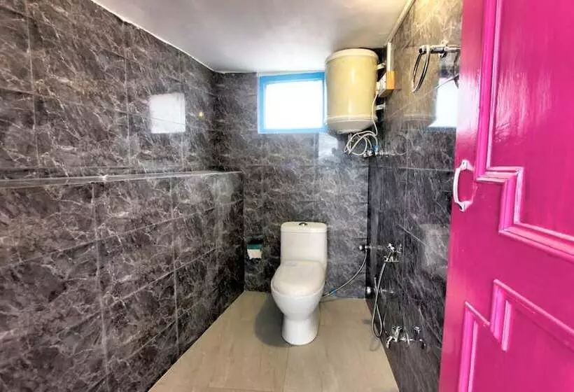 Gostops Naggar   Hostel