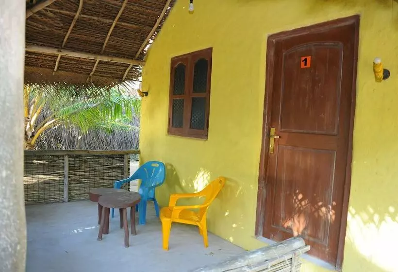 Hotelli Dolphin Village