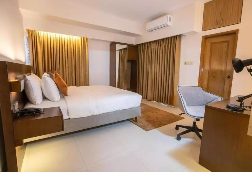 هتل Jatra Flagship Khulna City Centre