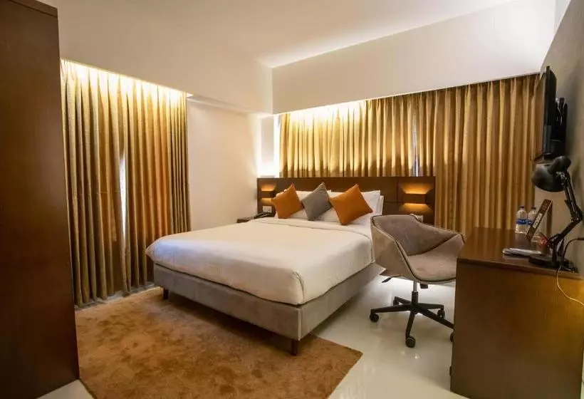 هتل Jatra Flagship Khulna City Centre