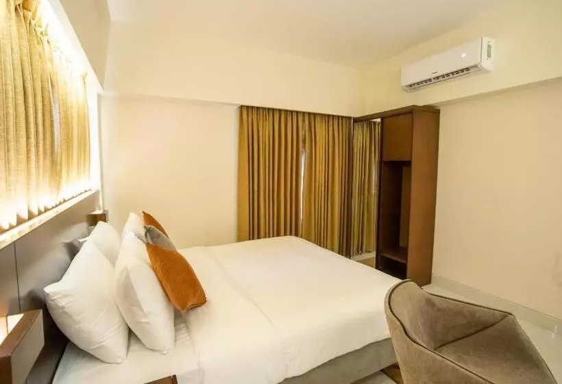 هتل Jatra Flagship Khulna City Centre