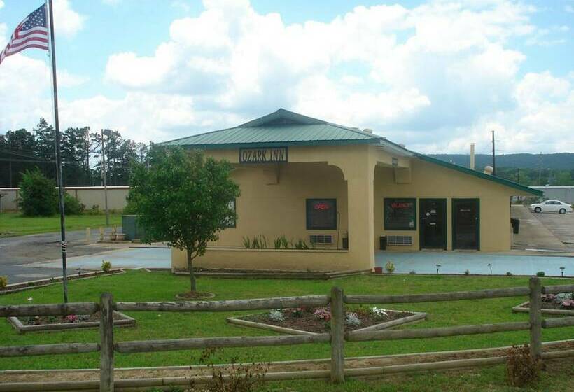 هتل Ozark Springs Lodge