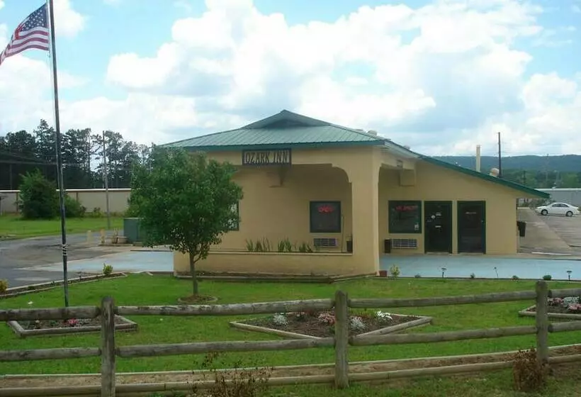 ホテル Ozark Springs Lodge