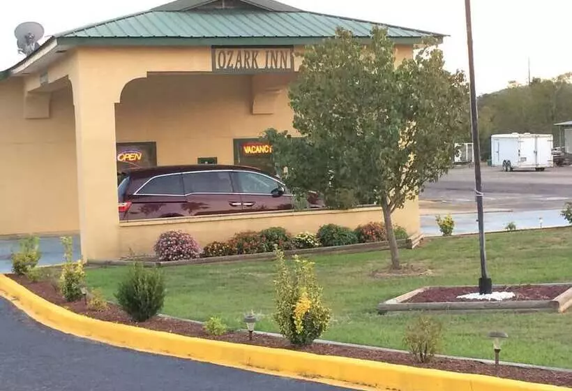 ホテル Ozark Springs Lodge