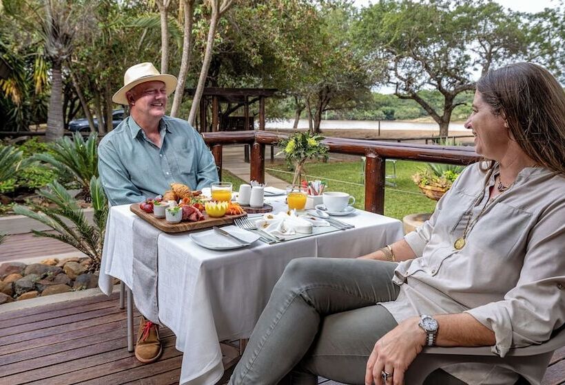 هتل Phelwana Game Lodge