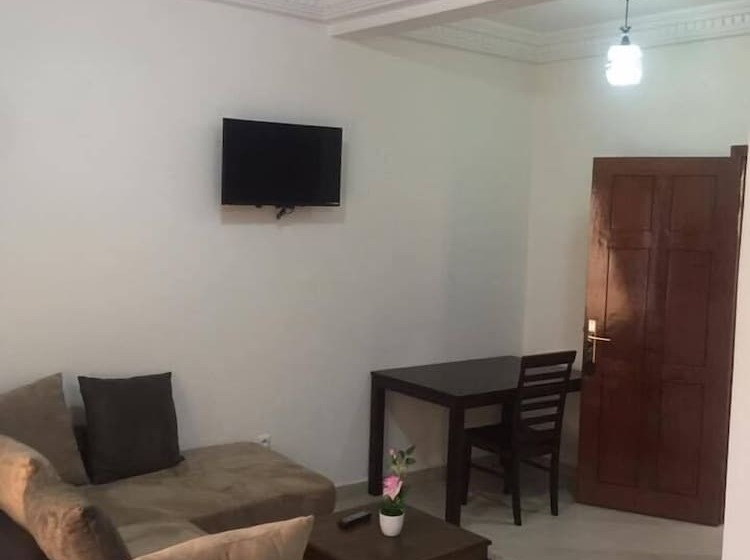 בית מלון כפרי Samaki Plage