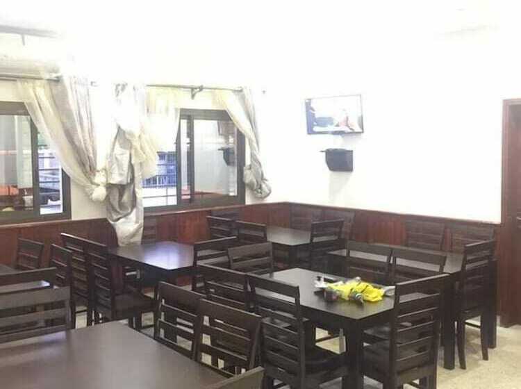 בית מלון כפרי Samaki Plage