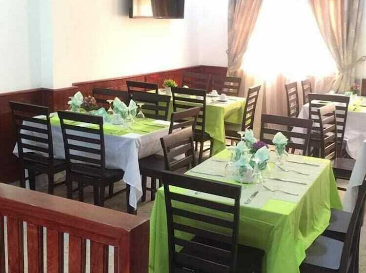 בית מלון כפרי Samaki Plage