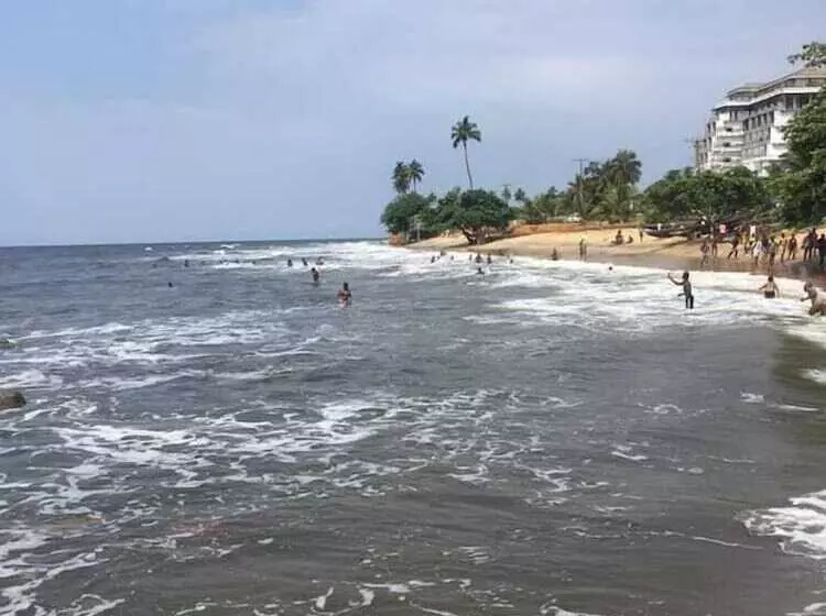 هتل Samaki Plage