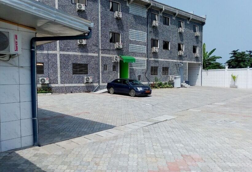 בית מלון כפרי Samaki Plage