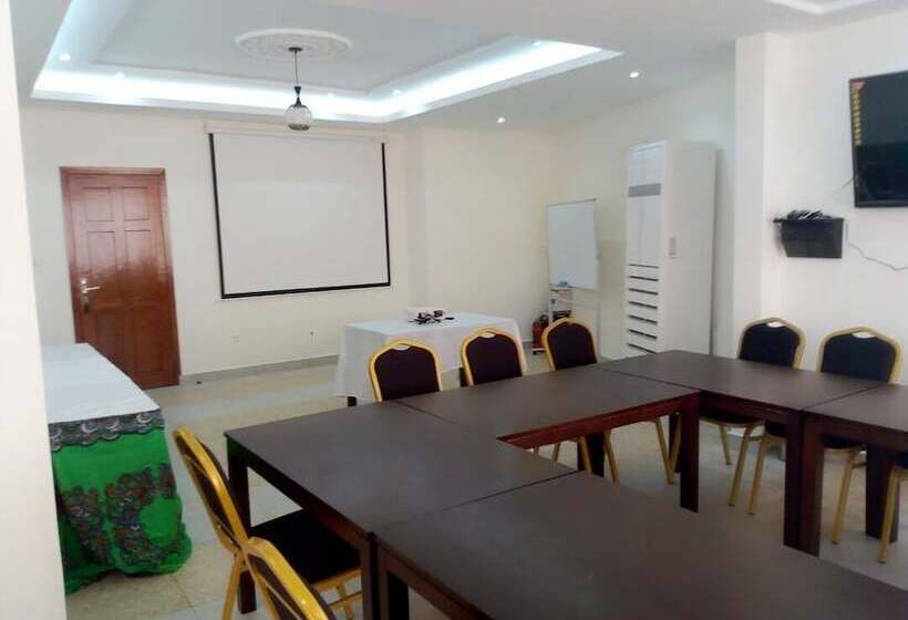 בית מלון כפרי Samaki Plage