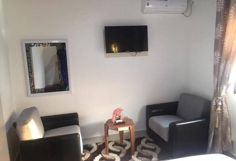 בית מלון כפרי Samaki Plage