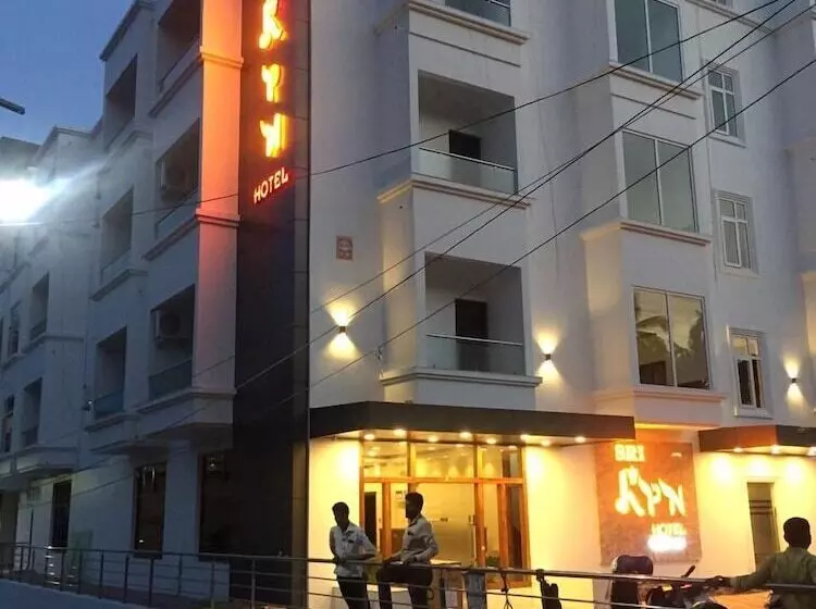 هتل Sri Kpn