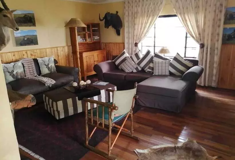 Hotelli Stagger Inn Game Farm