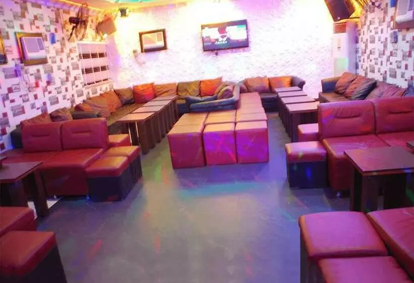 هتل Tuscany Suites