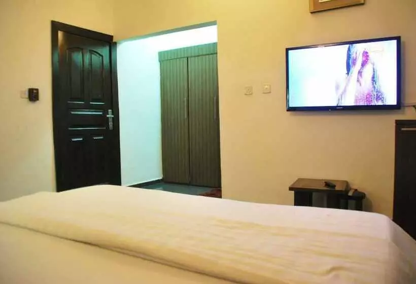هتل Tuscany Suites