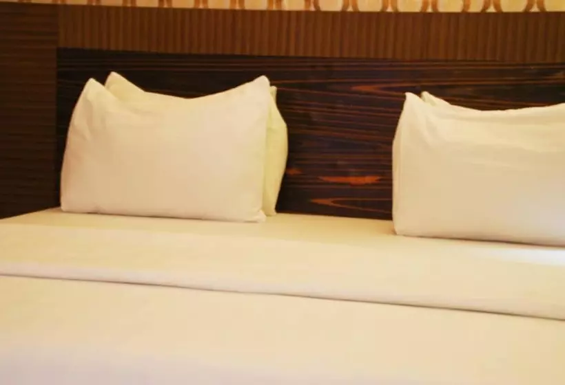 هتل Tuscany Suites