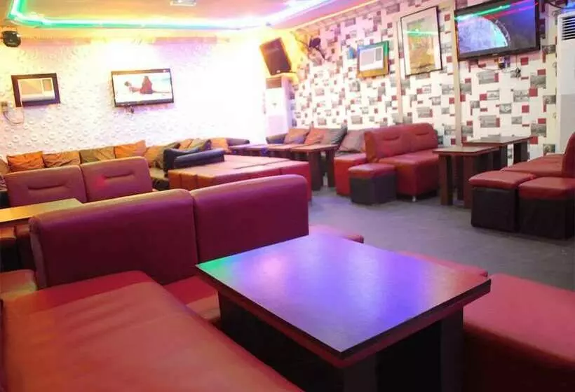 هتل Tuscany Suites