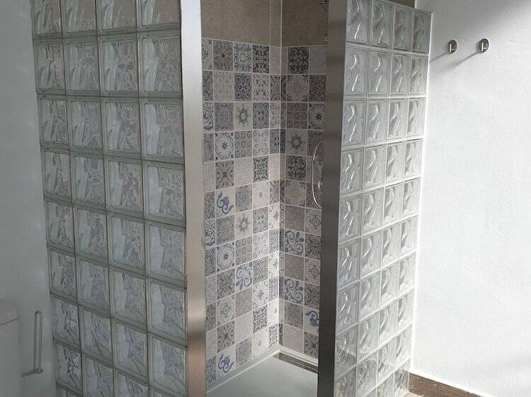 Mesón Hostal La Cabaña