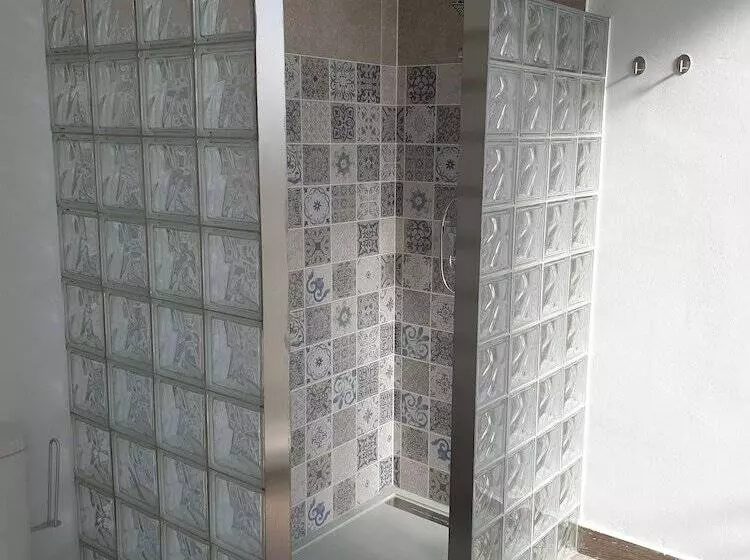 Mesón Hostal La Cabaña