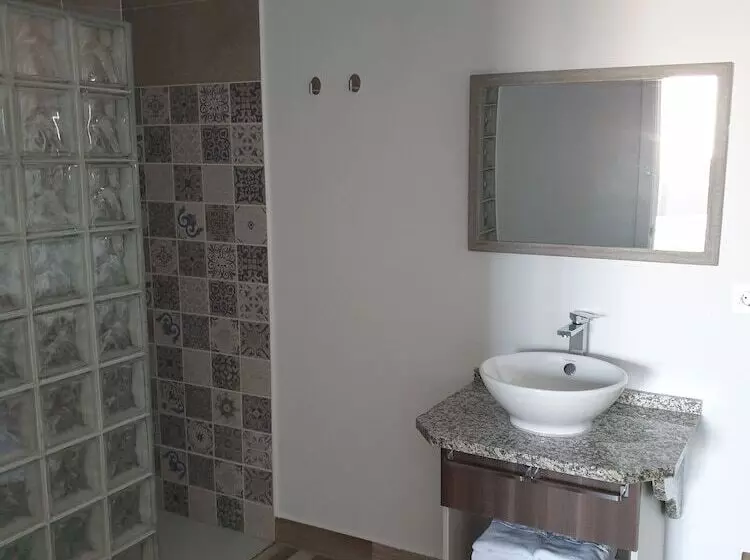 Mesón Hostal La Cabaña