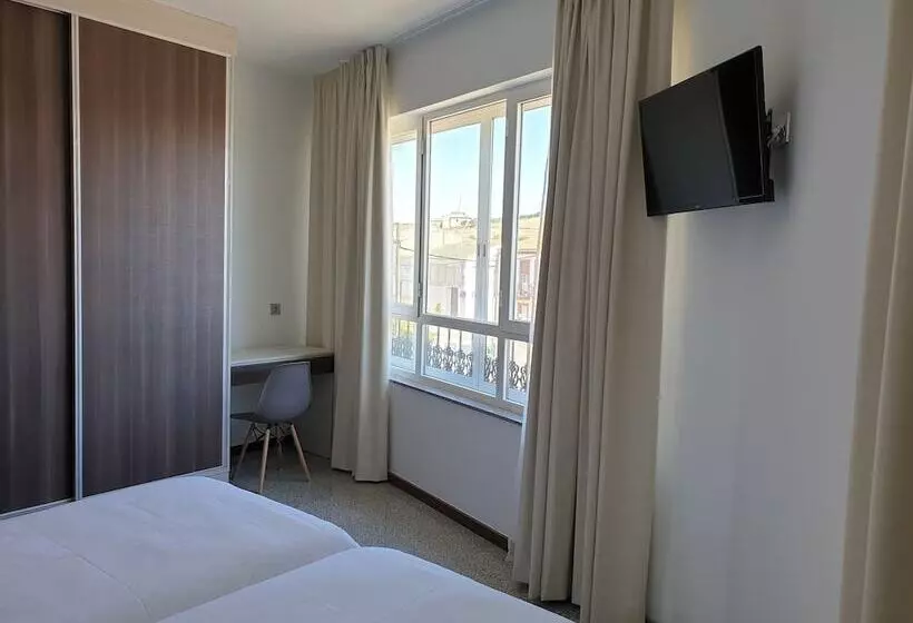 Mesón Hostal La Cabaña