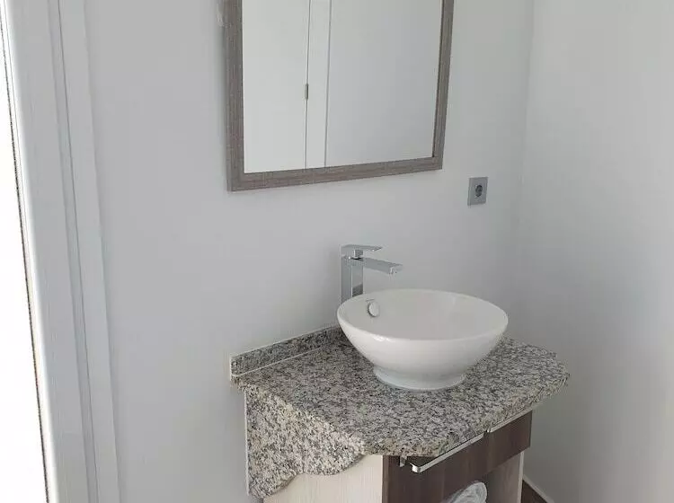 Mesón Hostal La Cabaña