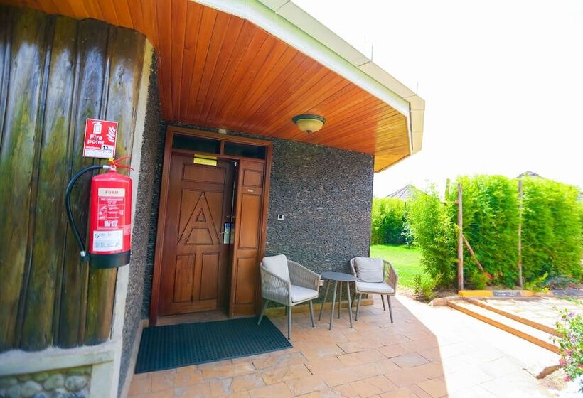 پانسیون Aberdare Prestige & Royal Cottages