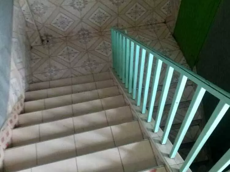 پانسیون Lesia Guest House