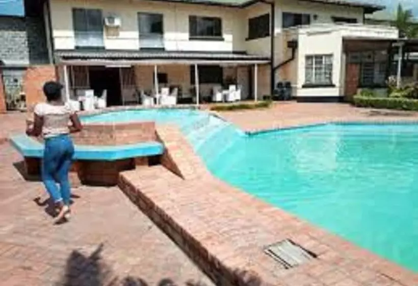 پانسیون Providence Teez Lodge