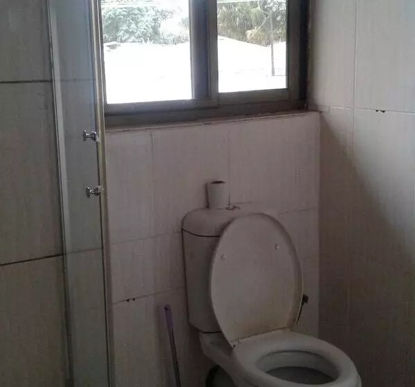 پانسیون Providence Teez Lodge