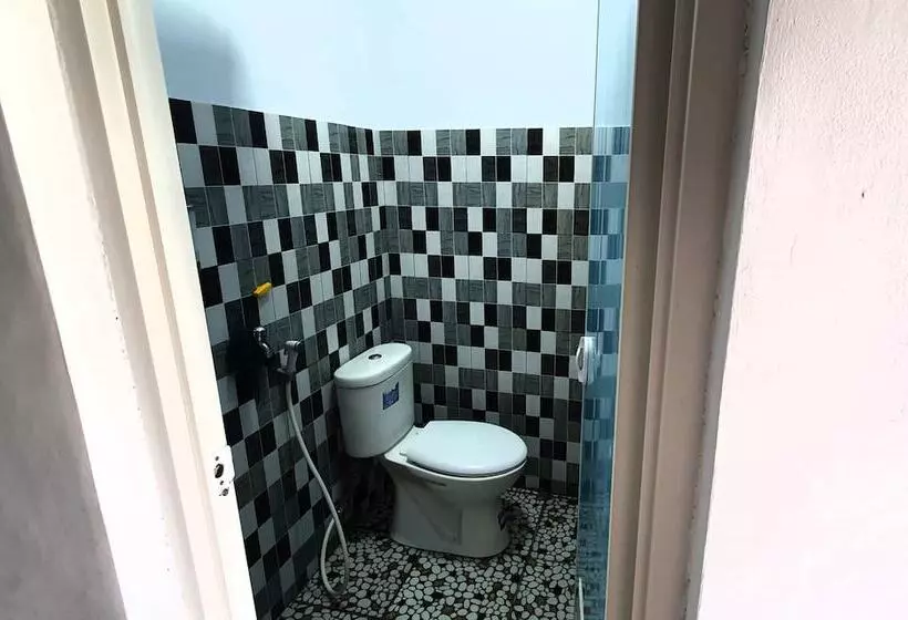 Tiny Room Hostel