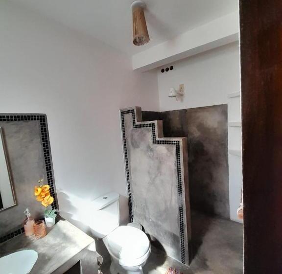 هاستل Pousada Lotus