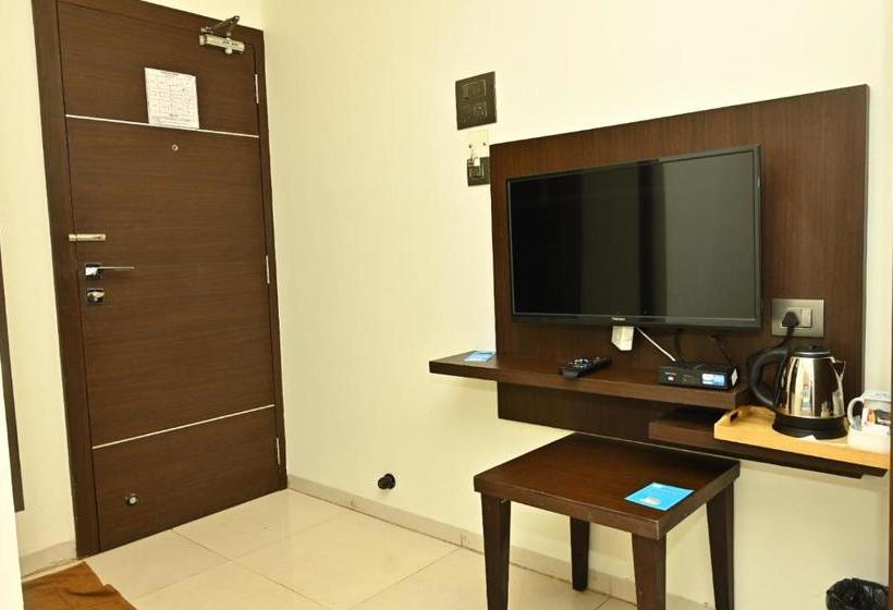 Hotel Blue Arrow Karwar