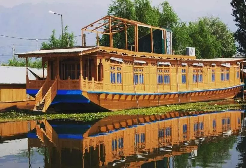 ホテル Dilshad Houseboats