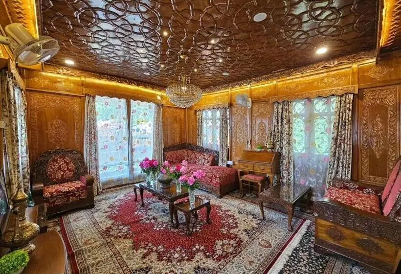 ホテル Dilshad Houseboats