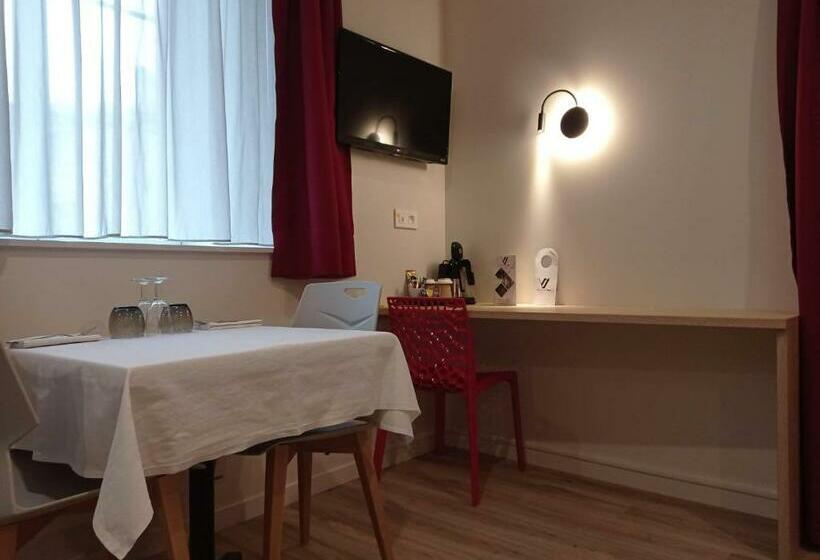 ホテル La Bâtisse Du Velay