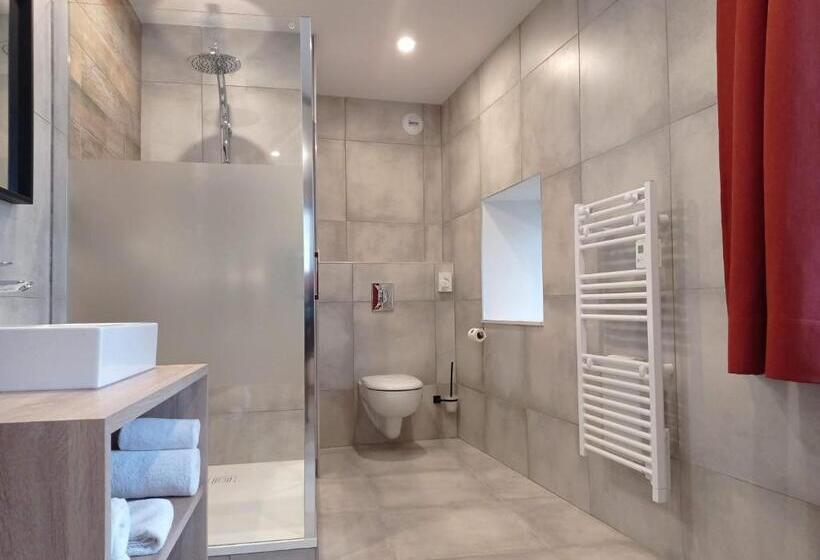 ホテル La Bâtisse Du Velay