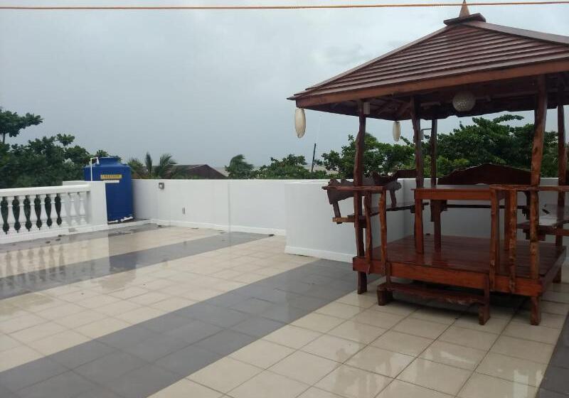 فندق Oyo 816 Oktowaves