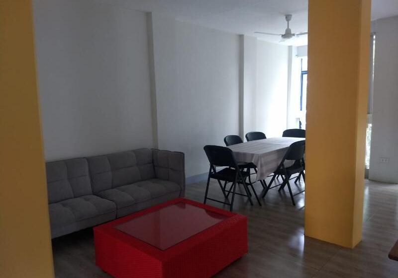 فندق Oyo 816 Oktowaves