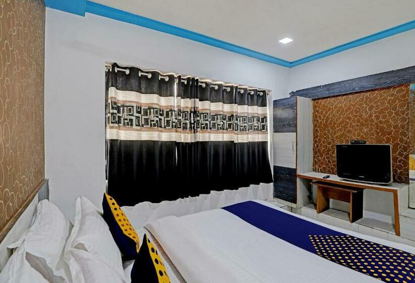 Hotel Spot On 82094  Mayur Palace