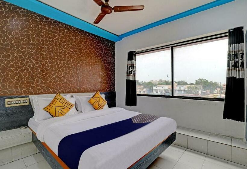 Hotel Spot On 82094  Mayur Palace