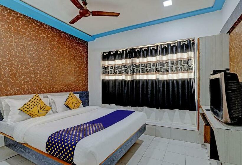 Hotel Spot On 82094  Mayur Palace